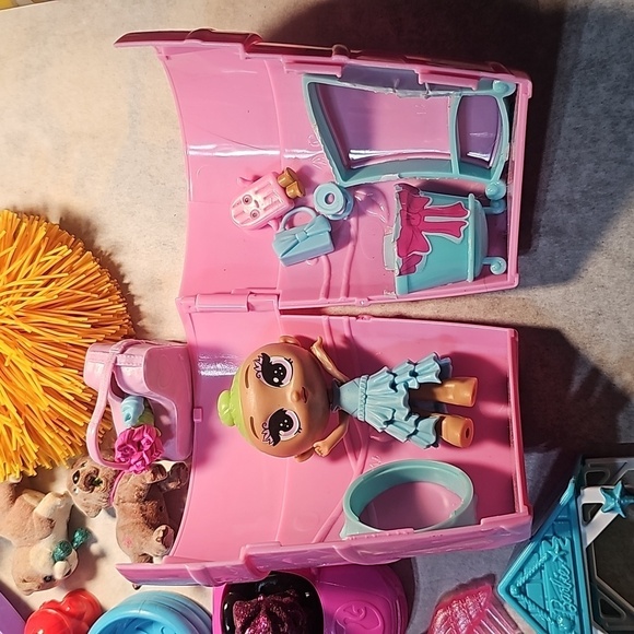 Barbie Doll, Playhouse, Plus Girls Toy Bundle - Picture 6 of 13